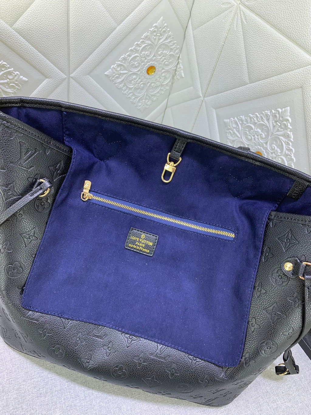 EN - Luxury Bags LUV 859
