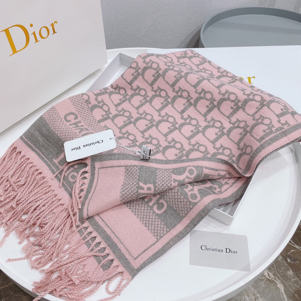 EN - Luxury  DIR Scarf 003