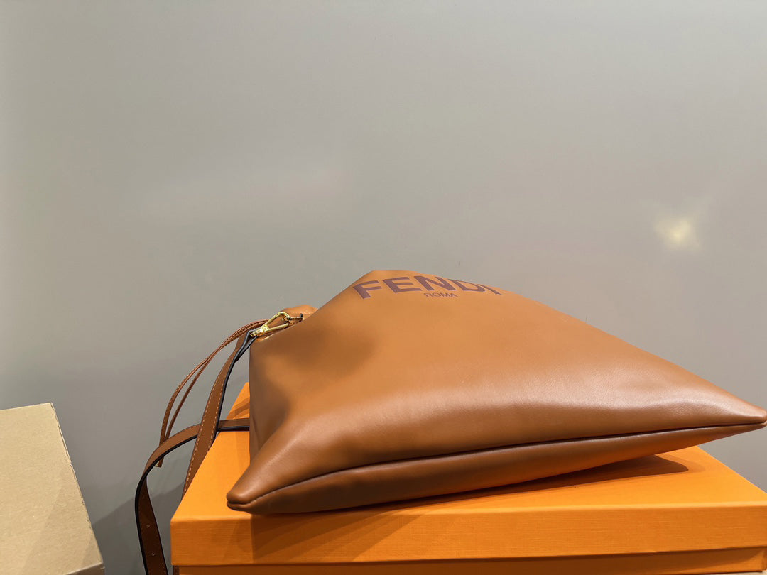 EN - Luxury Bags FEI 281