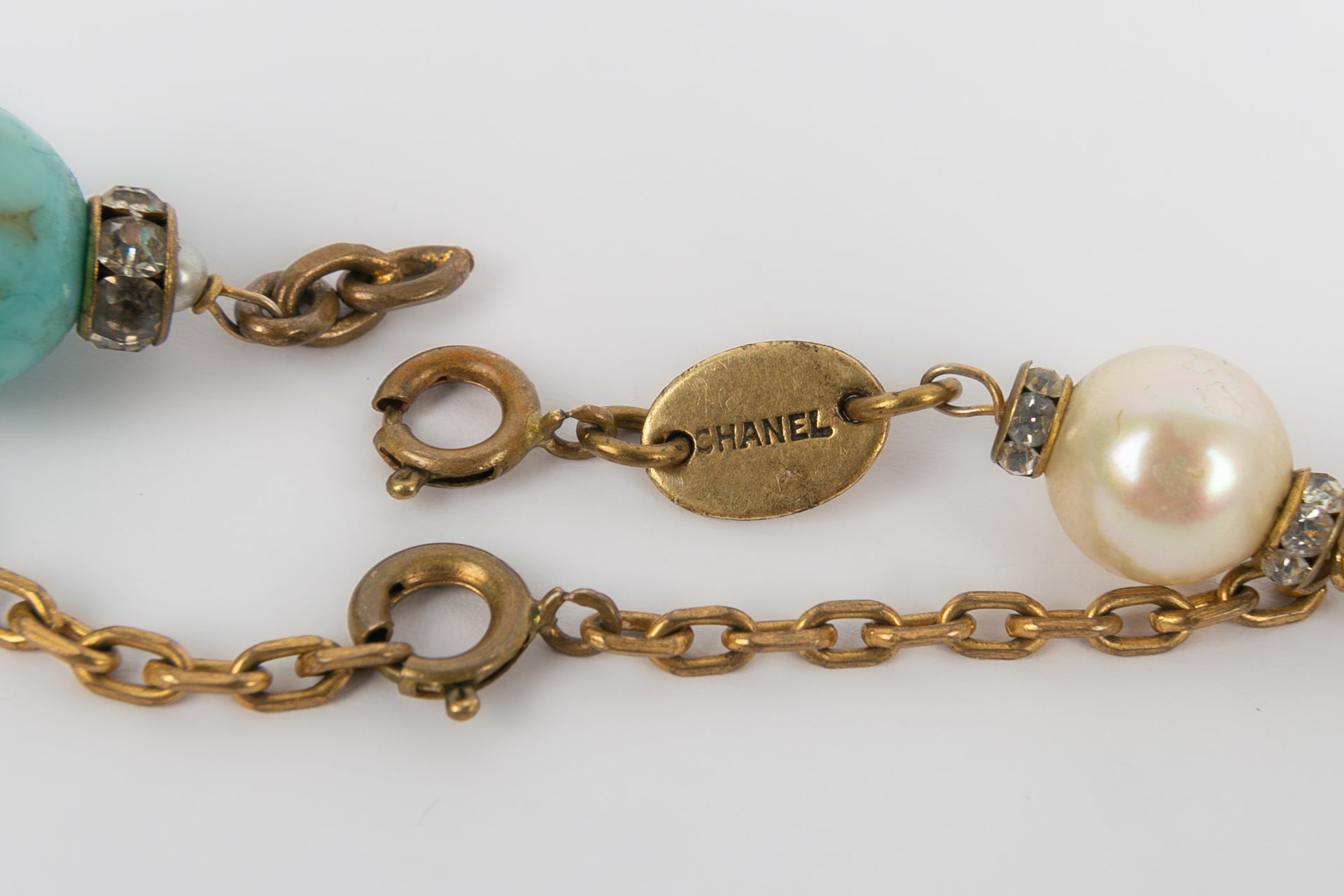 Collier. / sautoir ancien Chanel