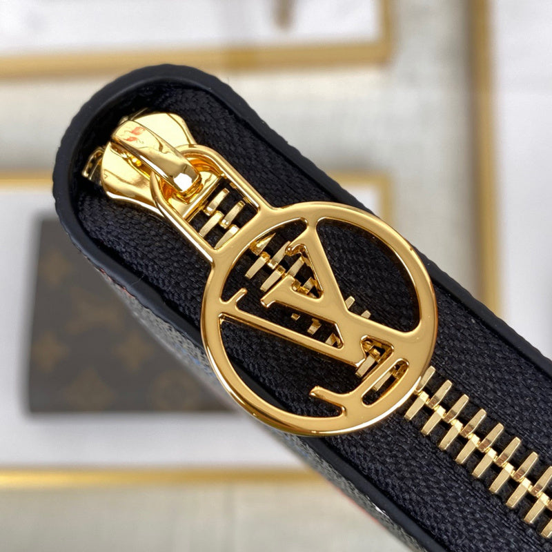 LOV2 Bags - Luxurious Bags  2435