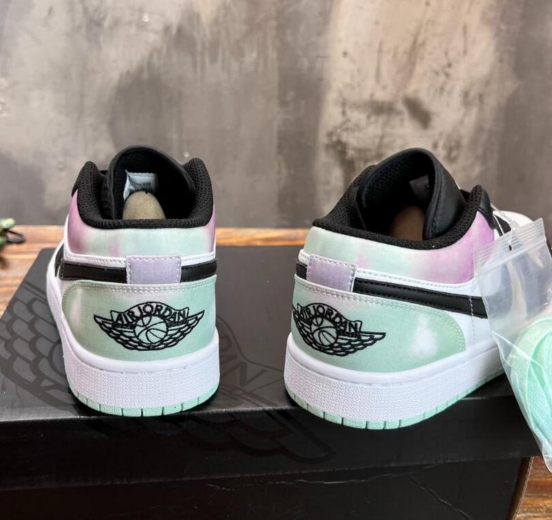 SAMC - NKE Shoes - 643