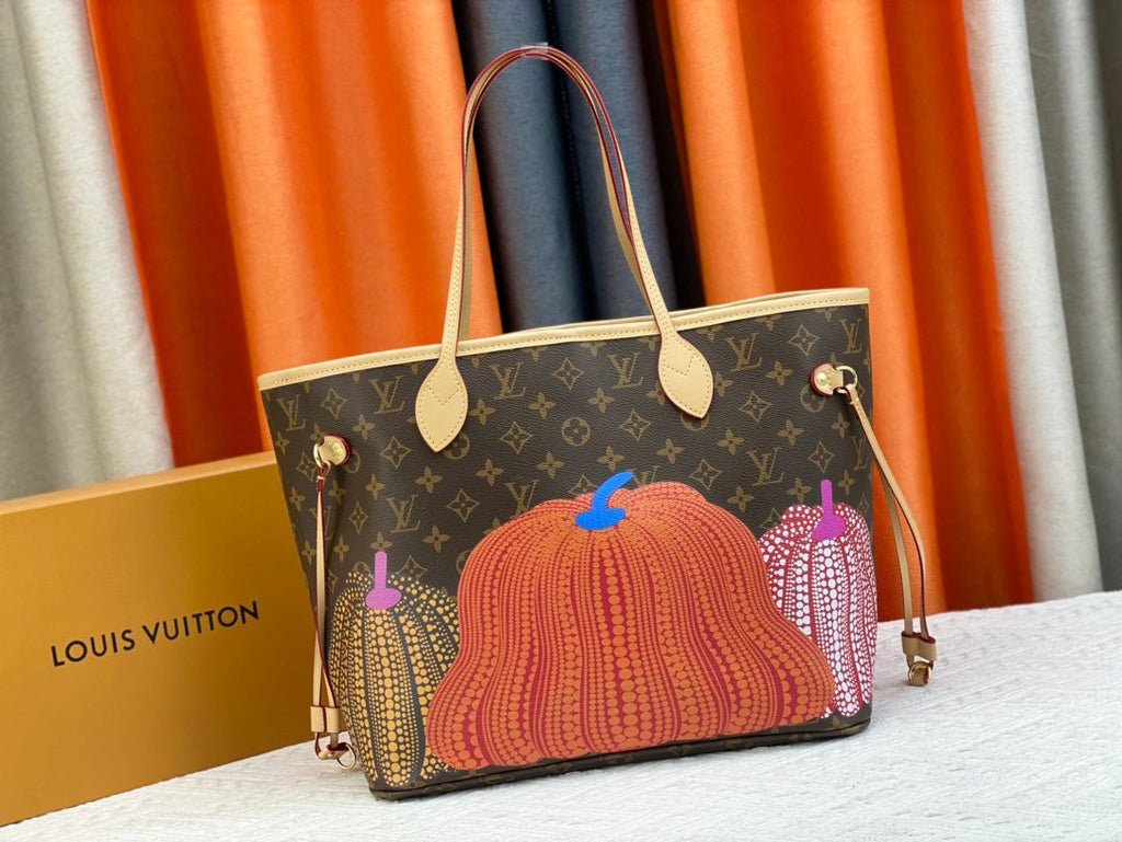EN - New Arrival Bags LUV 675