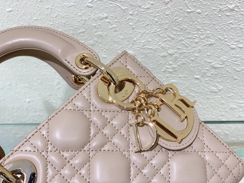 ELE - Dir Bags - 424