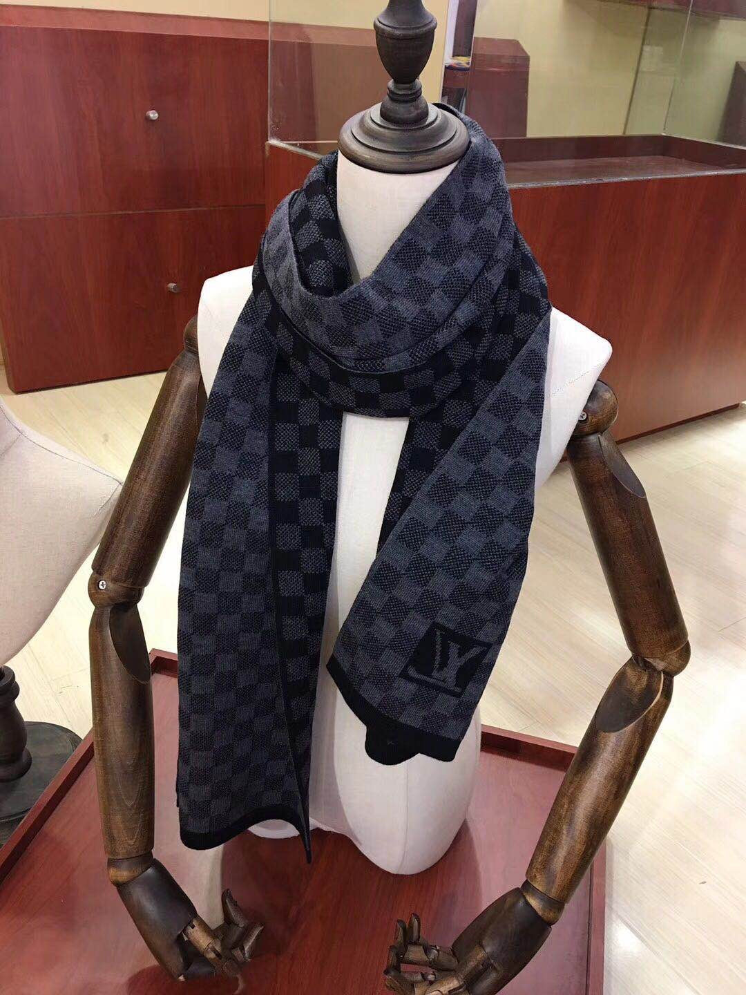 EN - Luxury LUV  Scarf 030