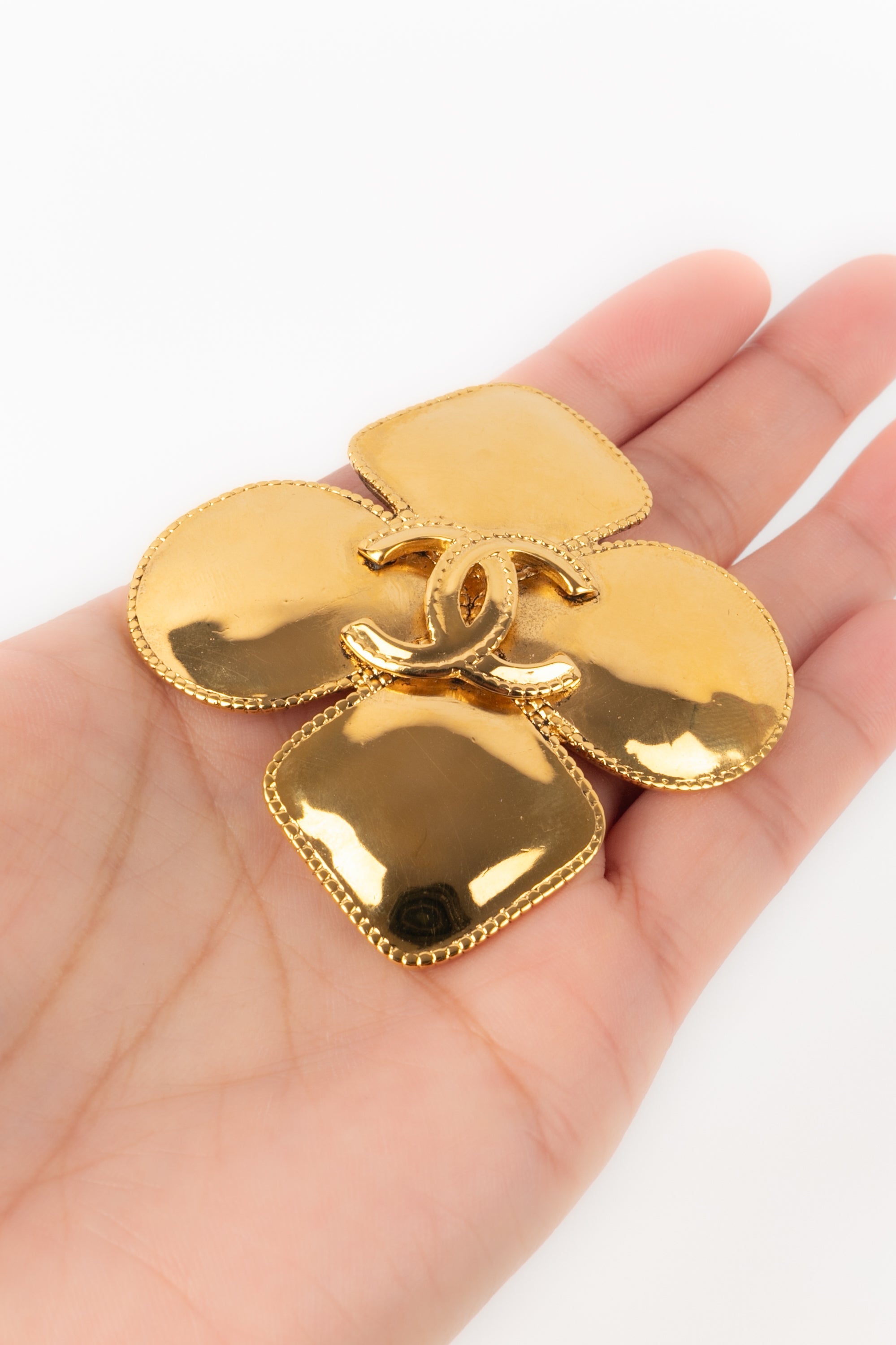 Broche Chanel 1997