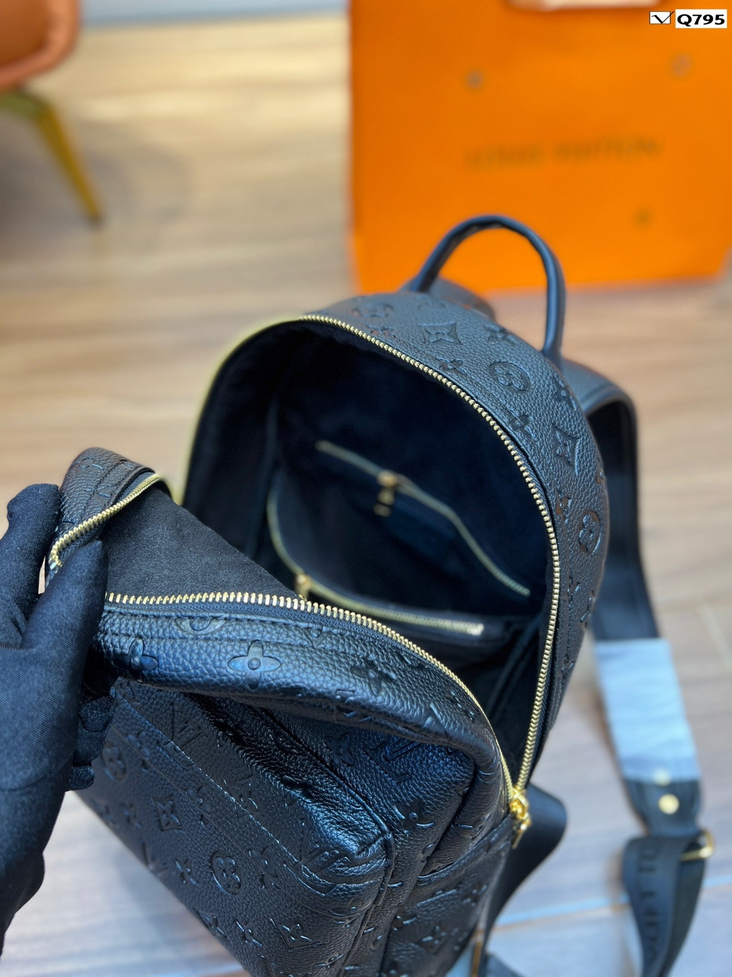 EN - New Lux Bags LUV 535