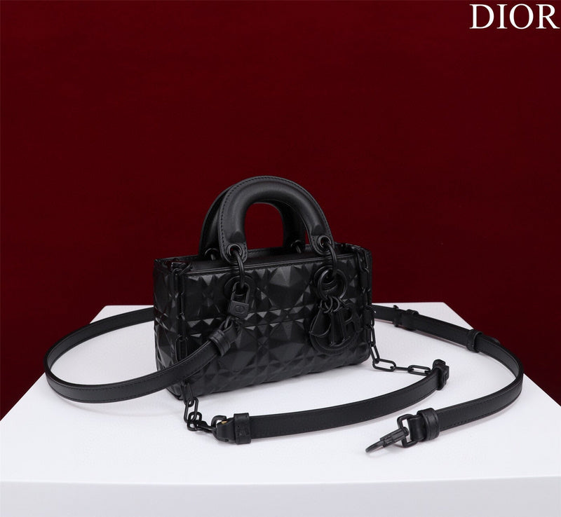 ELE - Dir Bags - 1662