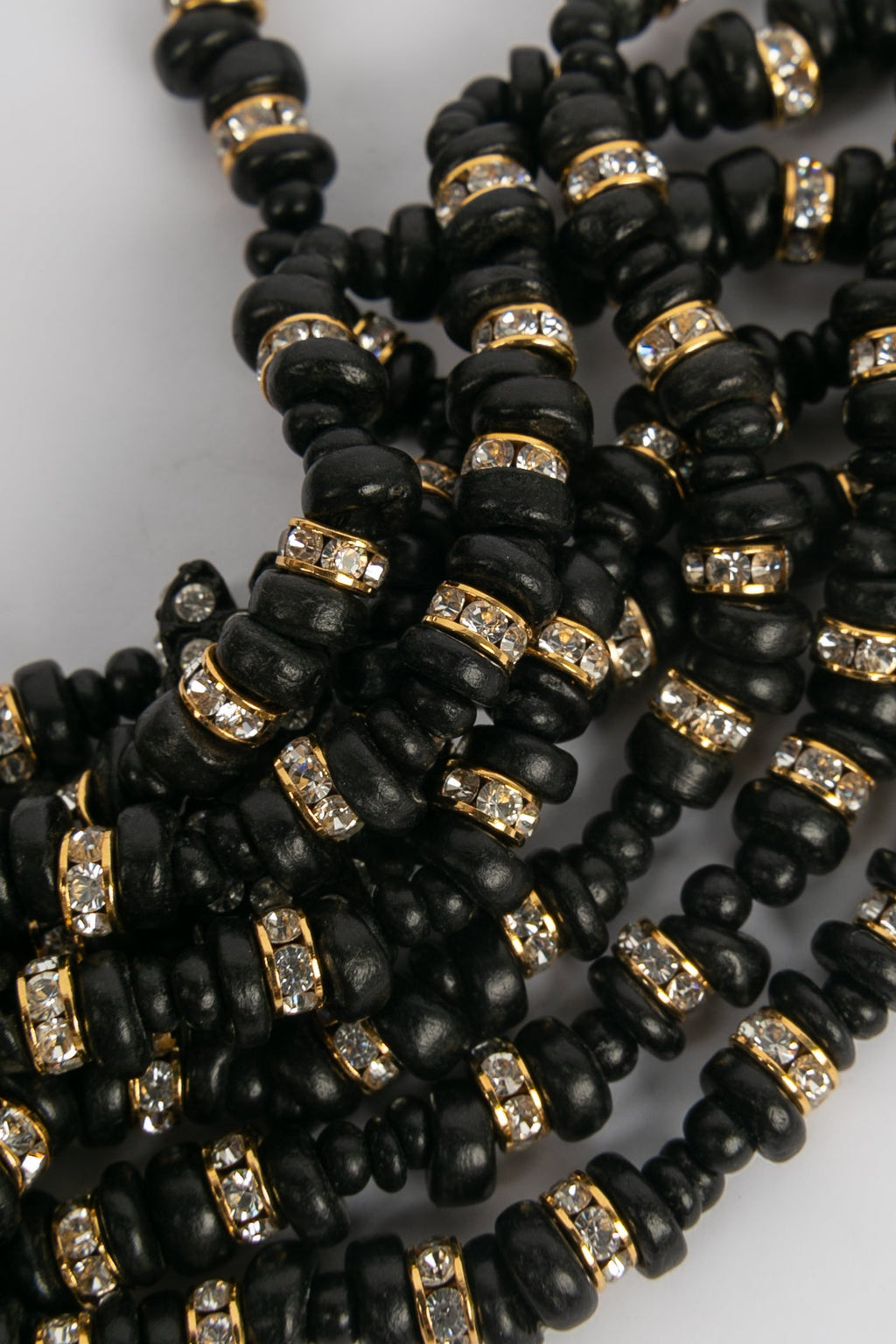 Collier noir Chanel