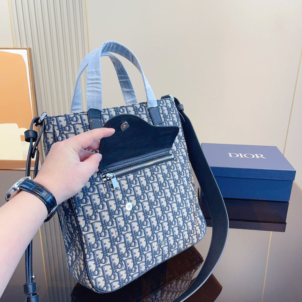 EN - Luxury Bags DIR 368