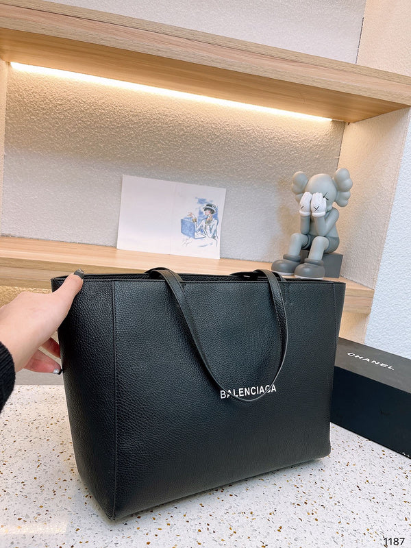 ELE Fashion - BGA Bags - 1572