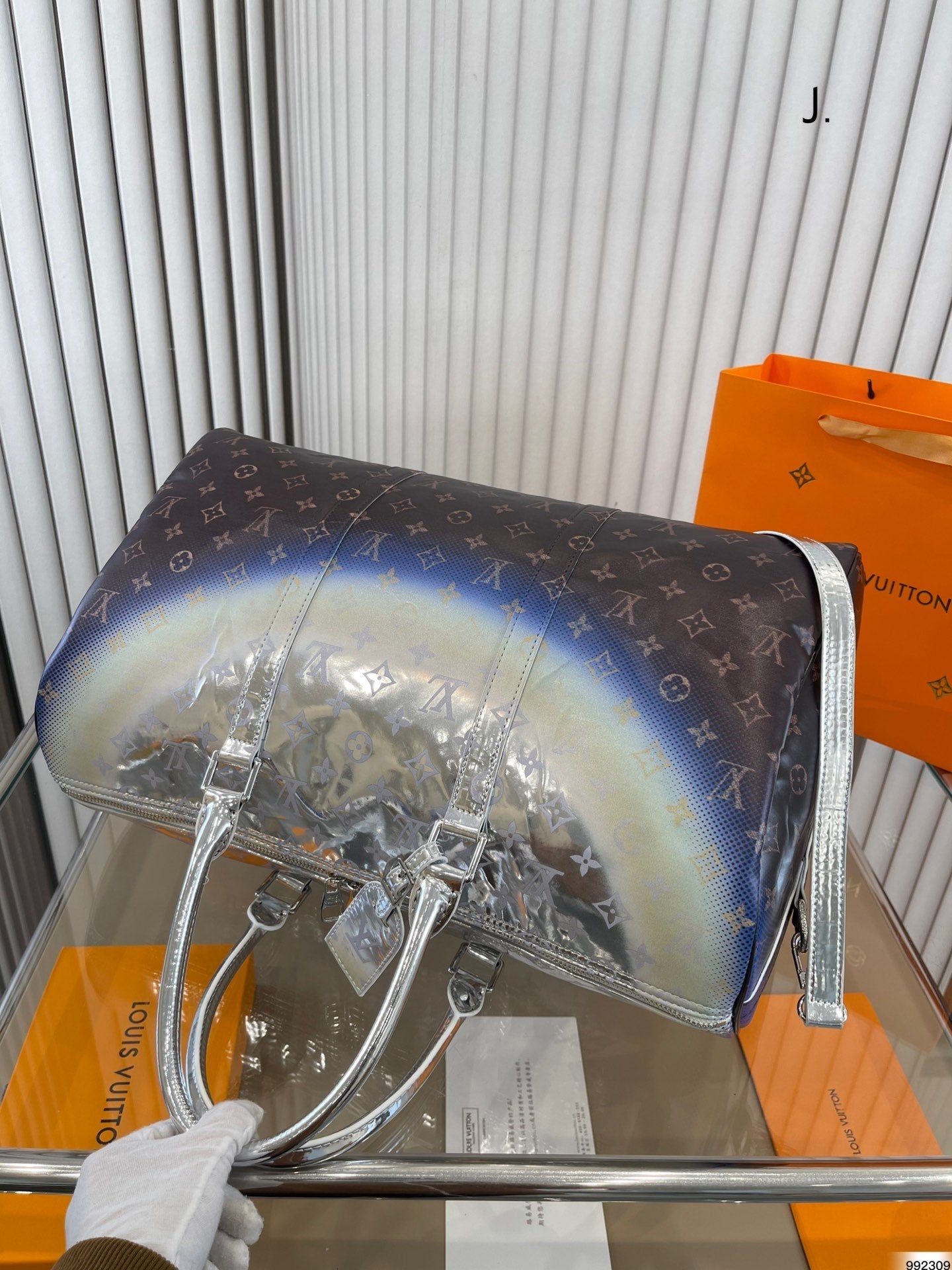 EN - New Arrival Bags LUV 657