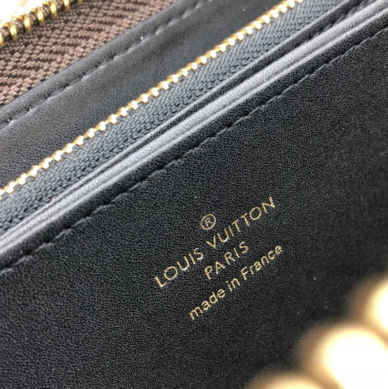 LOV2 Bags - Luxurious Bags  2406