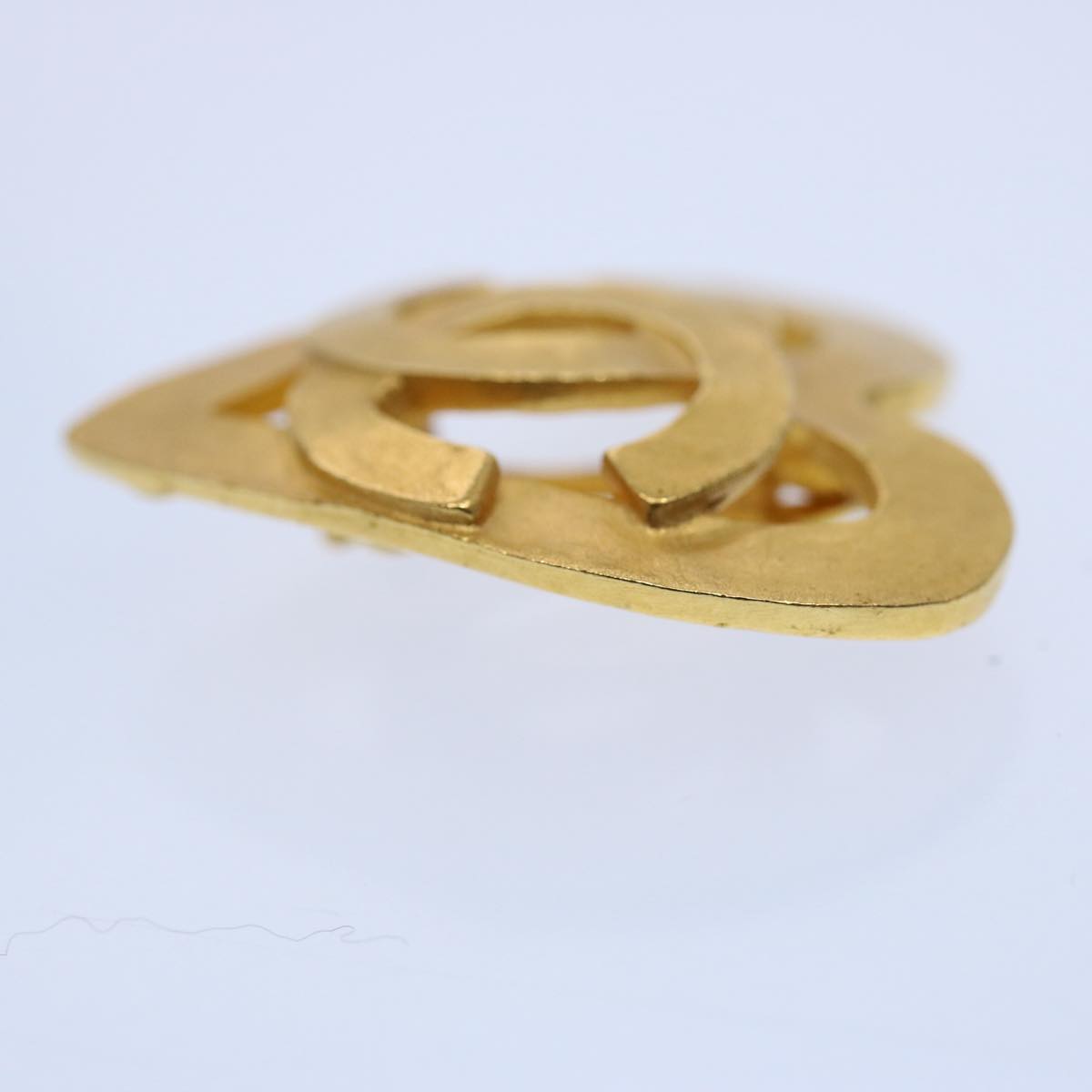 CHANEL heart Earring Gold Tone CC 60077A