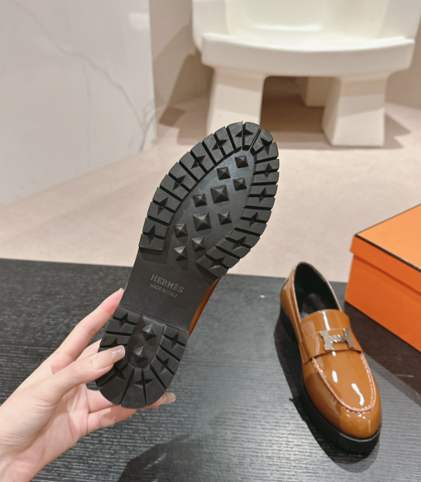 SAMC - HMS Women Shoes - 575