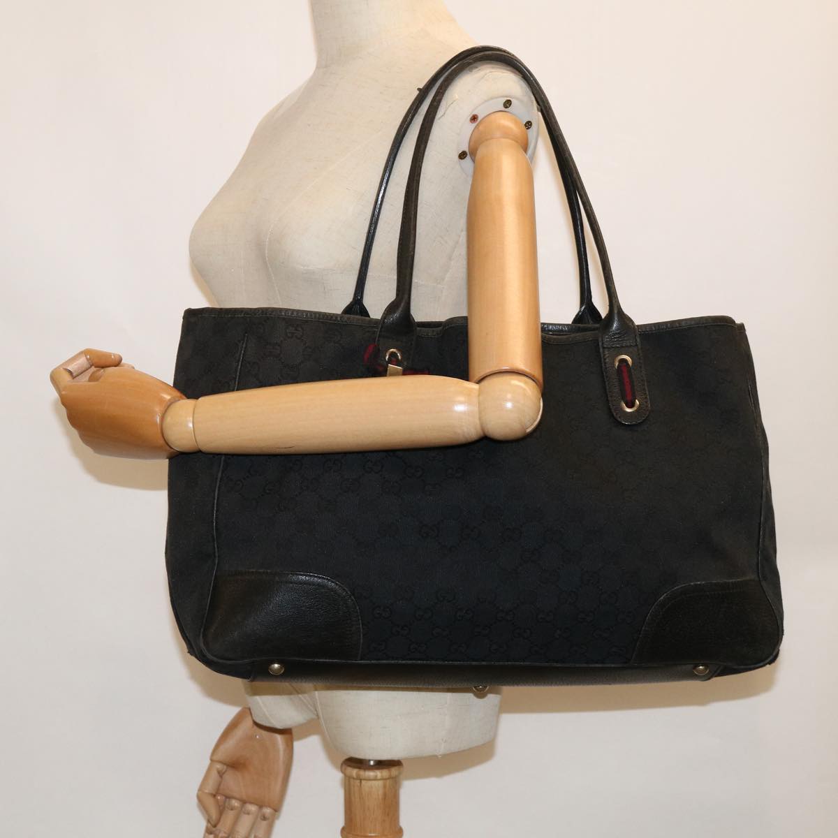 GUCCI GG Canvas Sherry Line Tote Bag Black Red 161719 60141