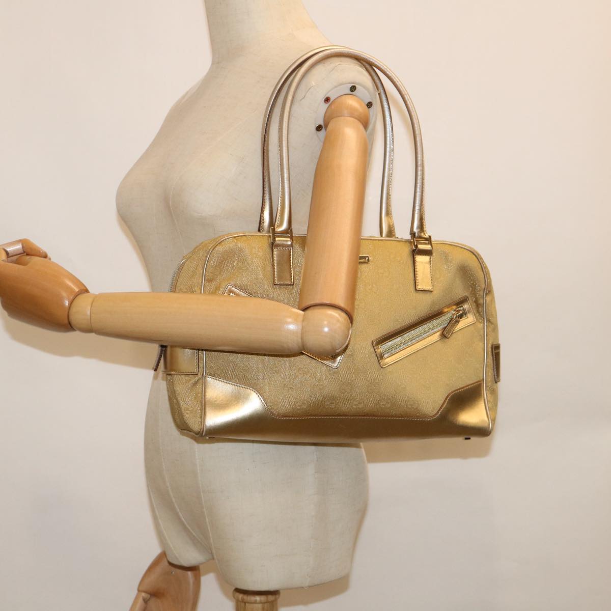 GUCCI GG Canvas Hand Bag Gold 002 1115 002058 60269