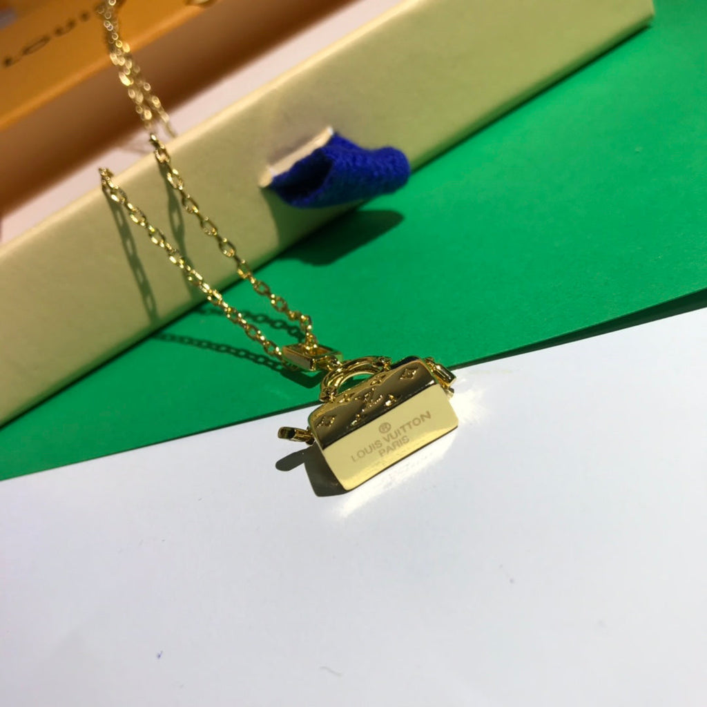 EN - Lux Necklace LUV027