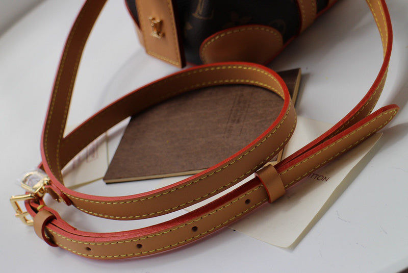 LOV2 Bags - Luxurious Bags  1587
