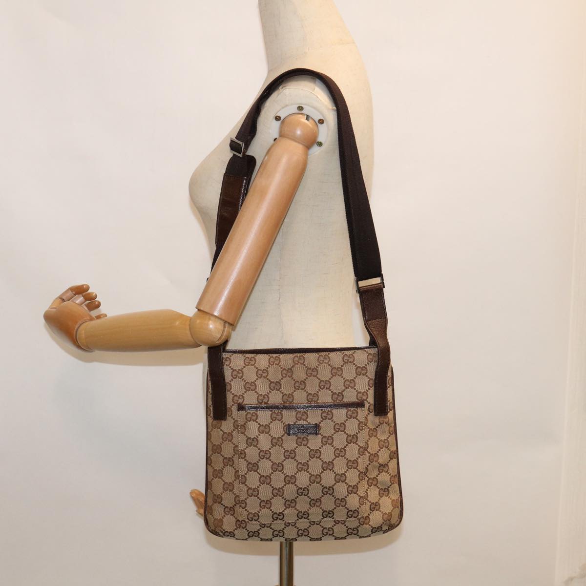 GUCCI GG Canvas Shoulder Bag Beige 122793 60517