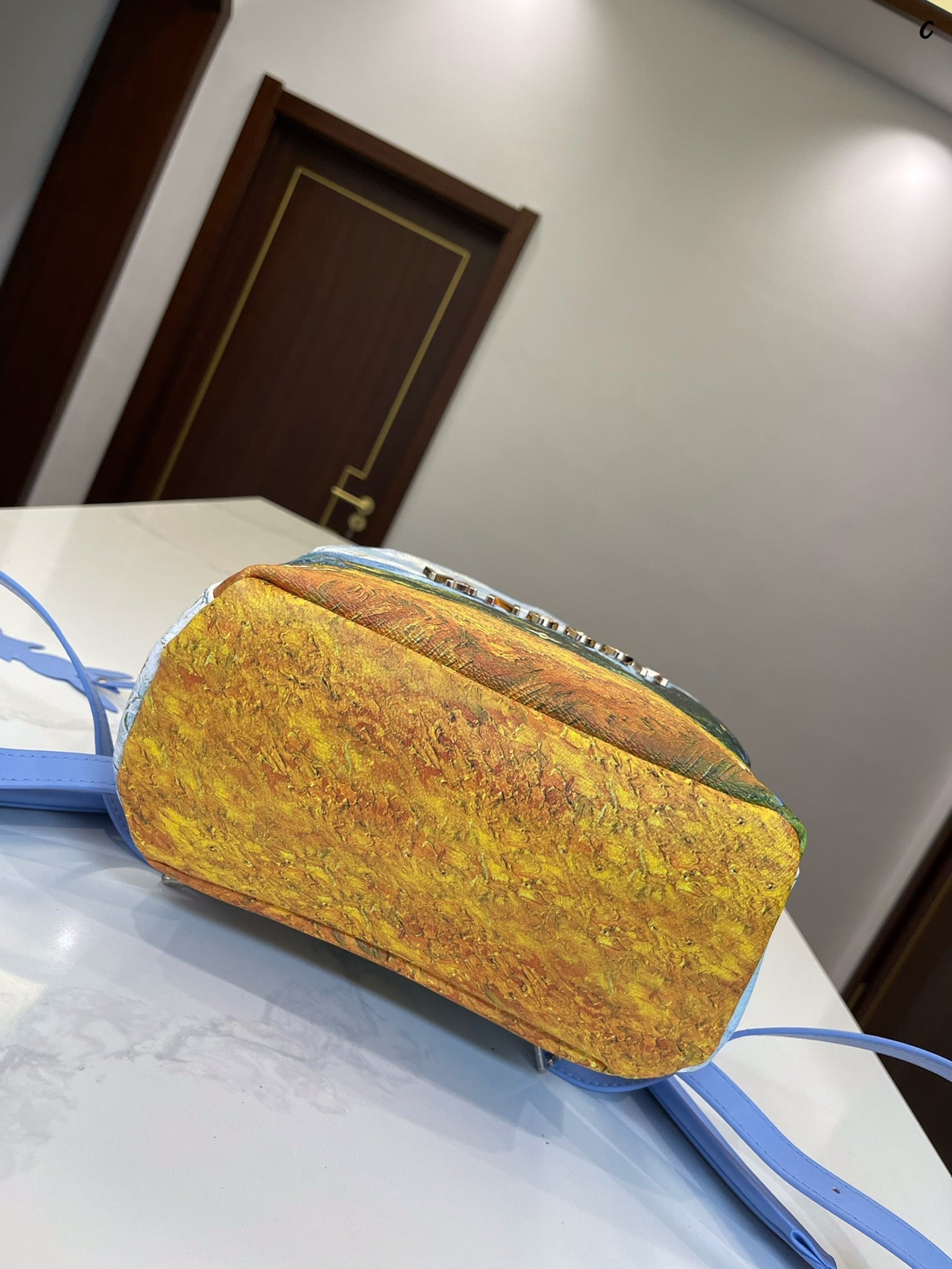 EN - Luxury Bags LUV 825