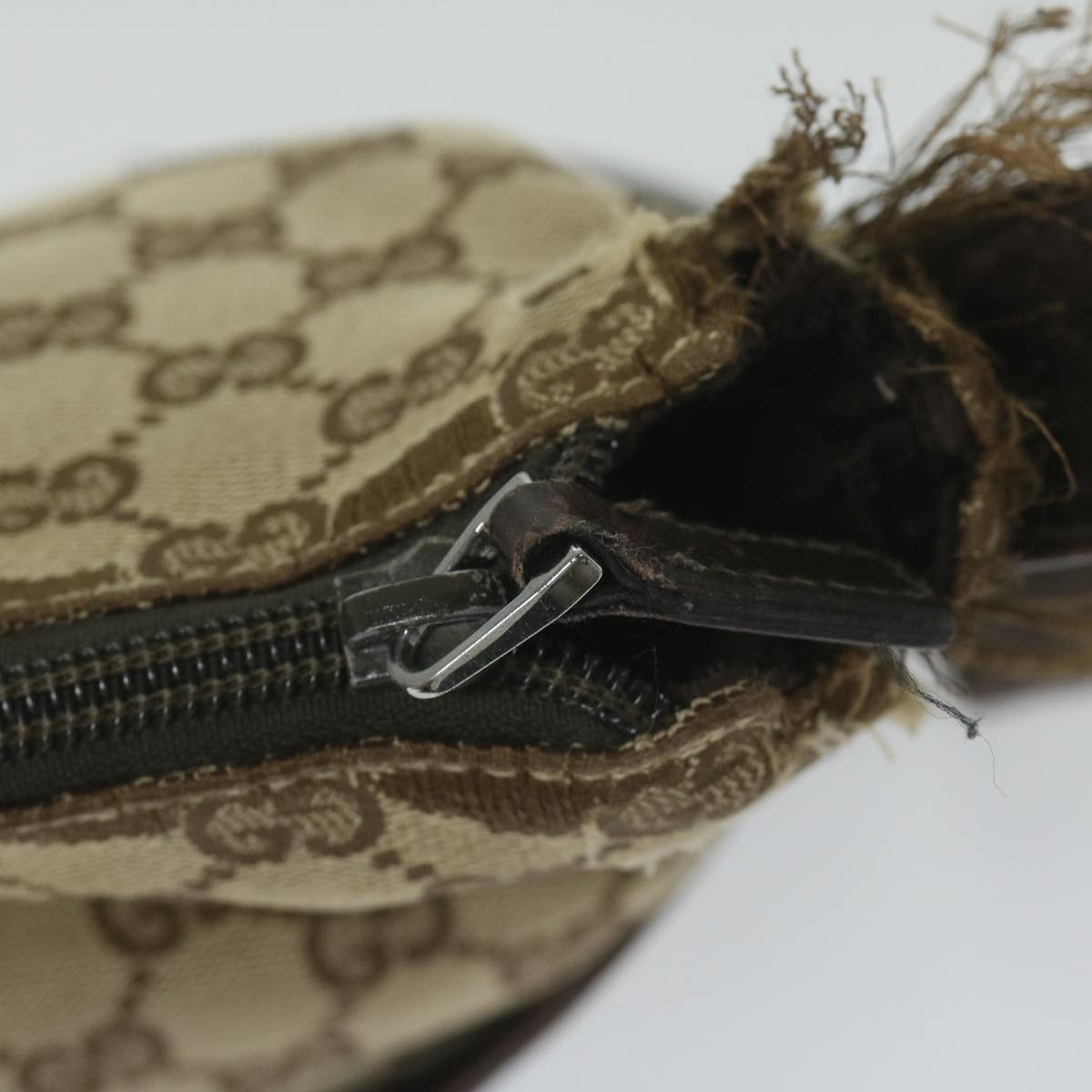 GUCCI GG Canvas Shoulder Bag Beige 145856 60724