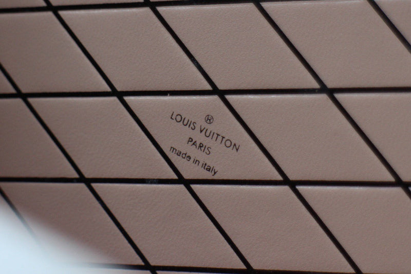 LOV2 Bags - Luxurious Bags  1792