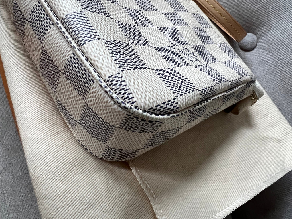 Louis Vuitton Pochette Accessoires Damier Azur (RRP £970)
