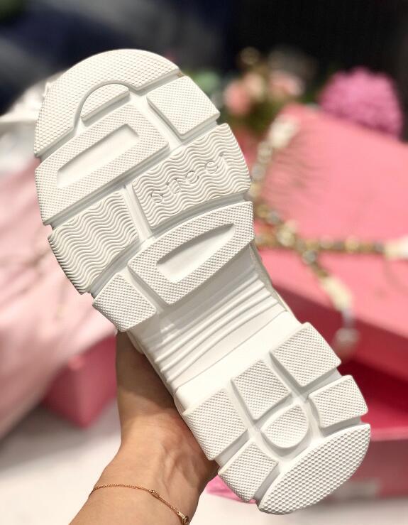 SAMC - GUKI Women Shoes - 2004
