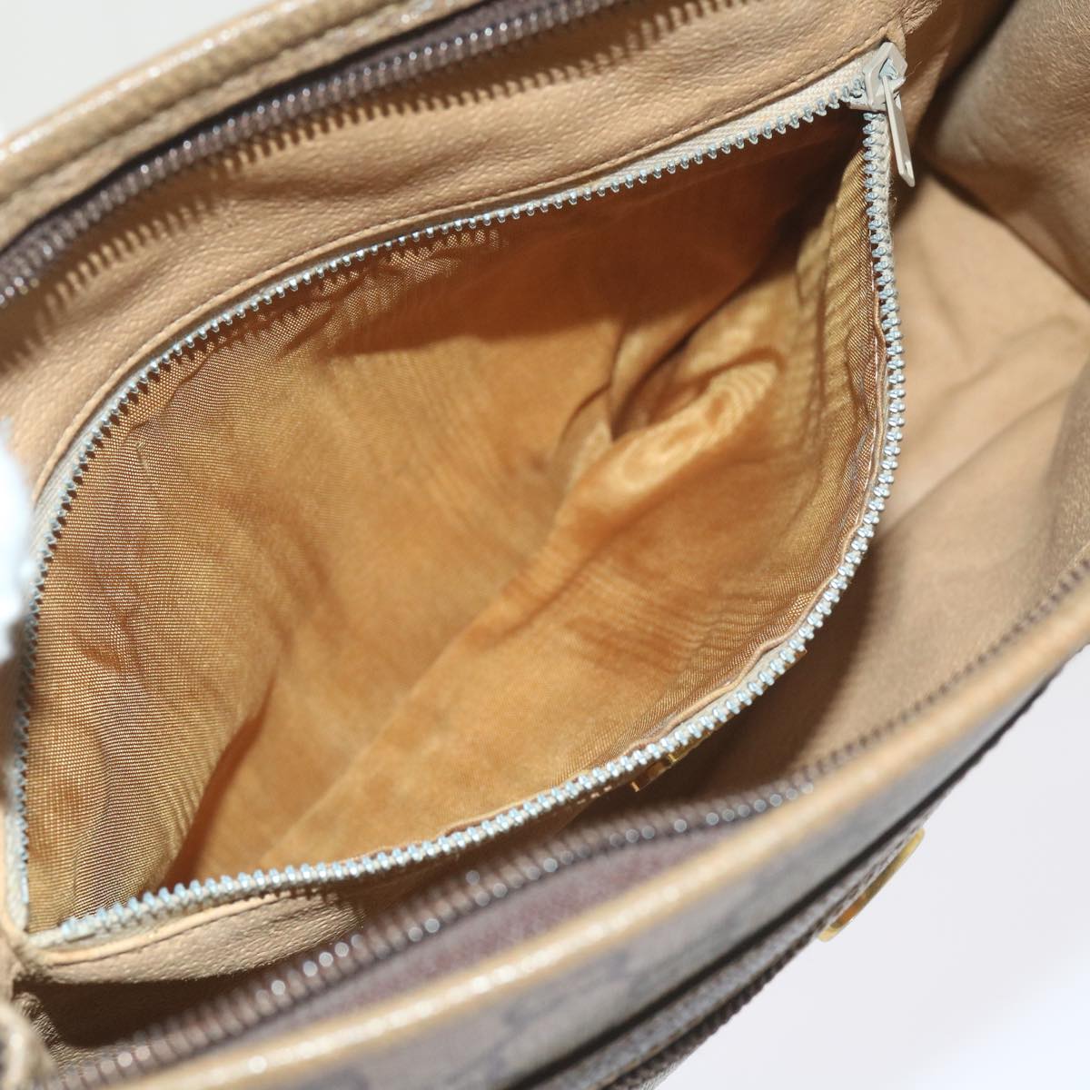 GUCCI GG Plus Supreme Clutch Bag PVC Leather Beige 61108