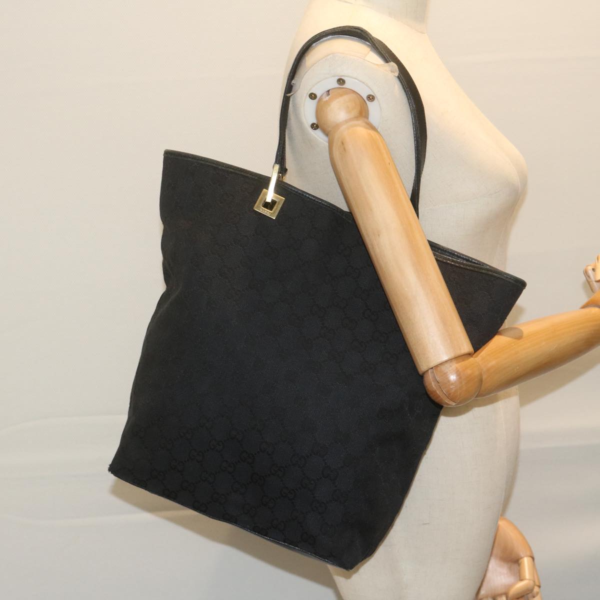 GUCCI GG Canvas Tote Bag Black 61656