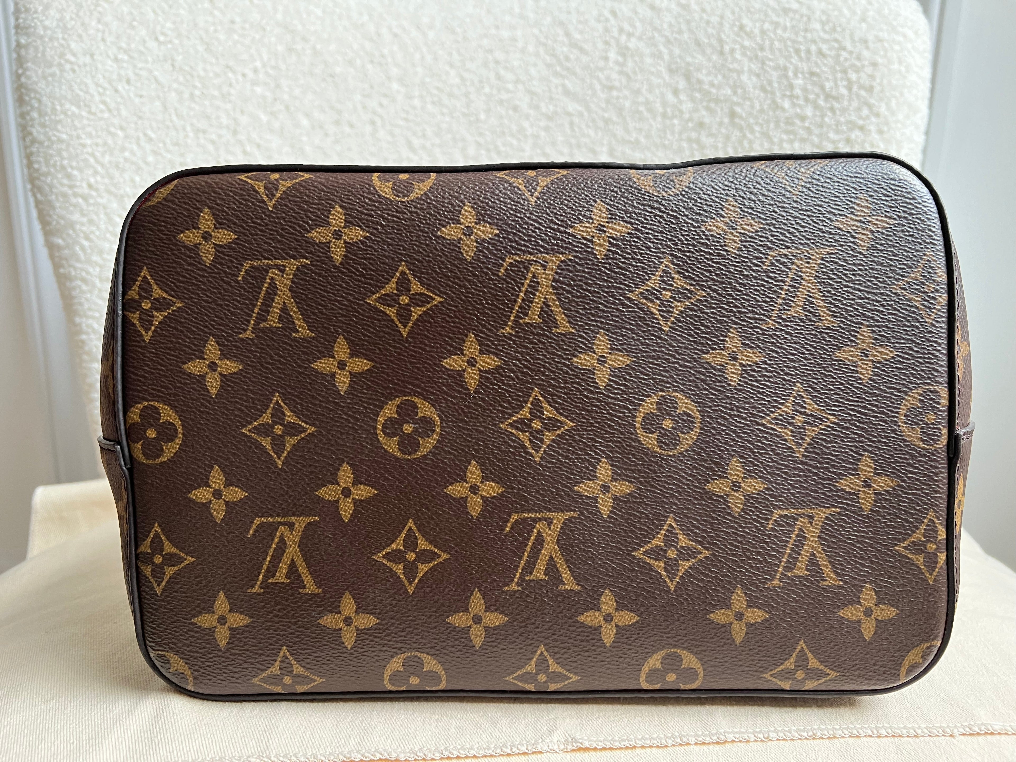Louis Vuitton Neo Noe Monogram (RRP £1,560)