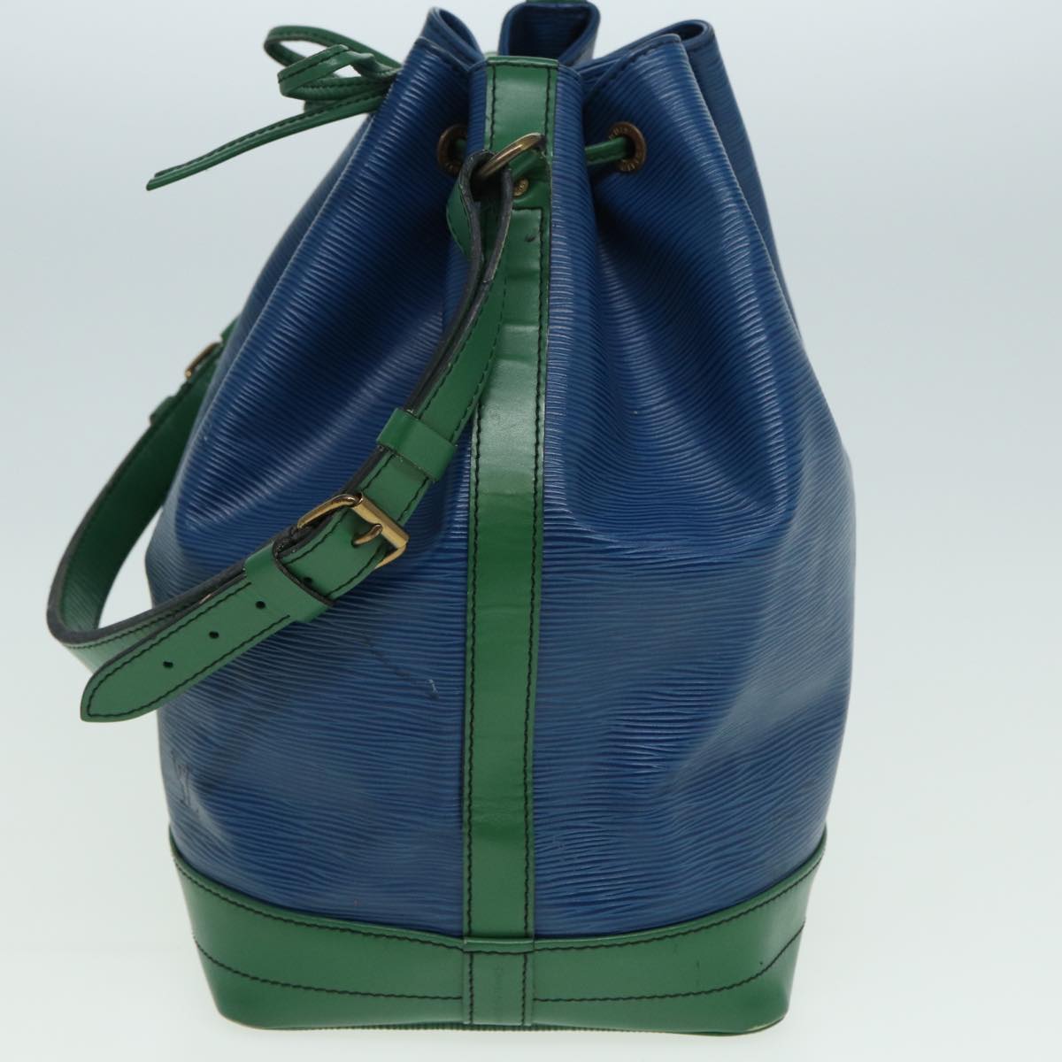 Louis Vuitton Epi Noe Shoulder Bag Bicolor Color Green Blue