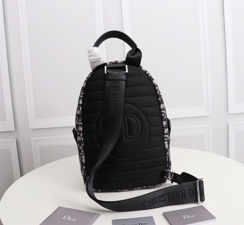 ELE - Dir Bags - 1505