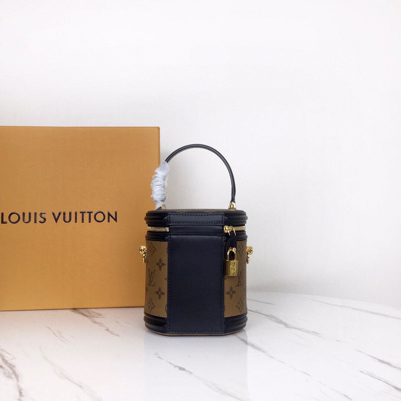 LOV2 Bags - Luxurious Bags  2599