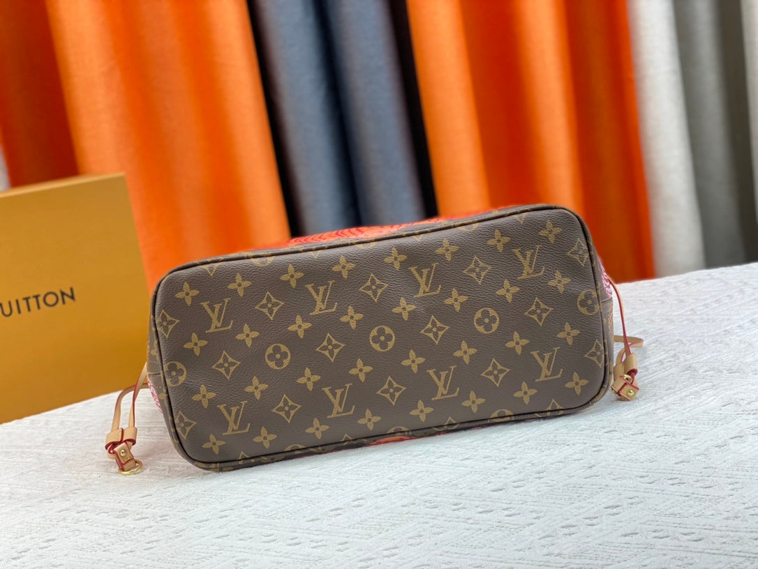 EN - New Arrival Bags LUV 675