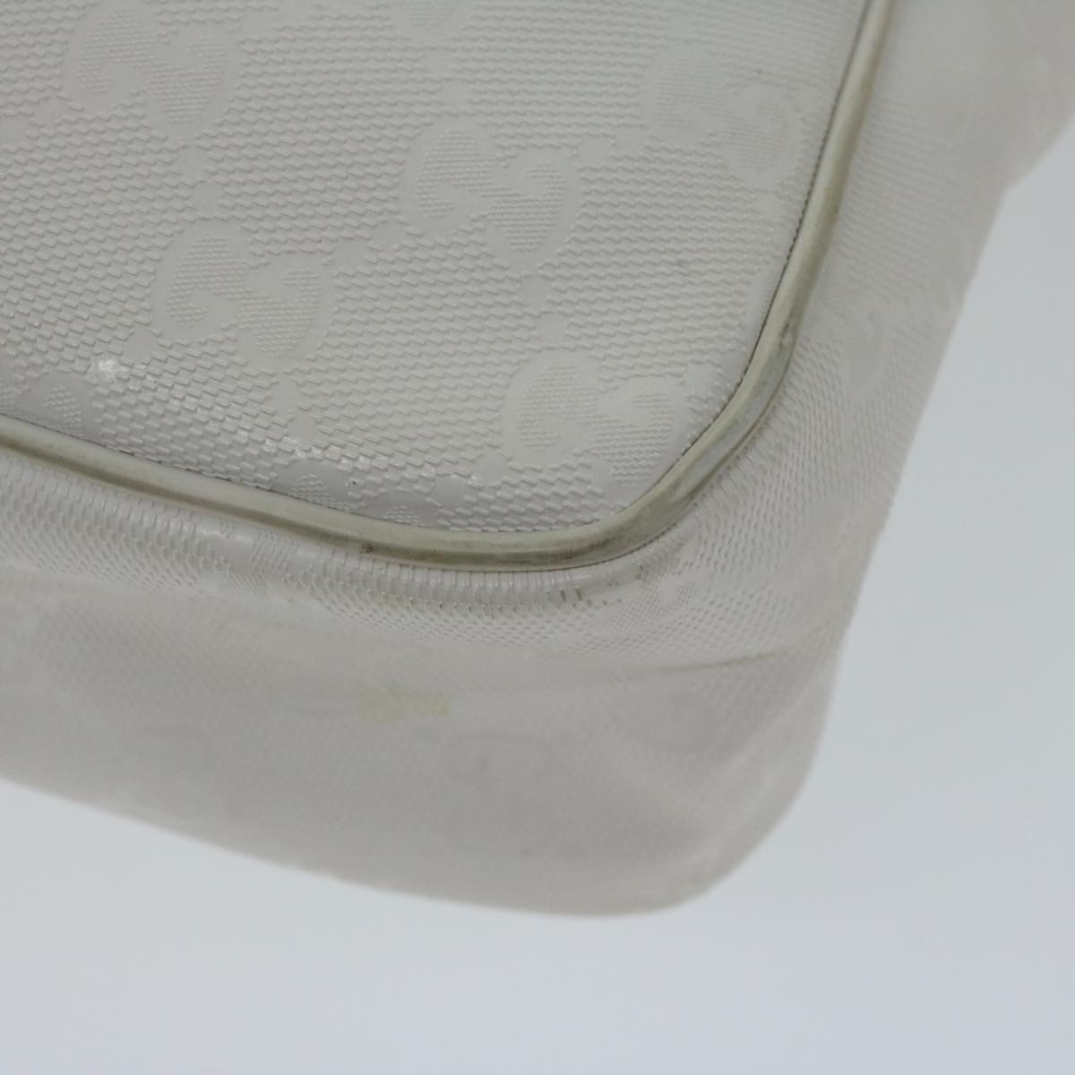 GUCCI GG implementation Shoulder Bag White 201448 62086