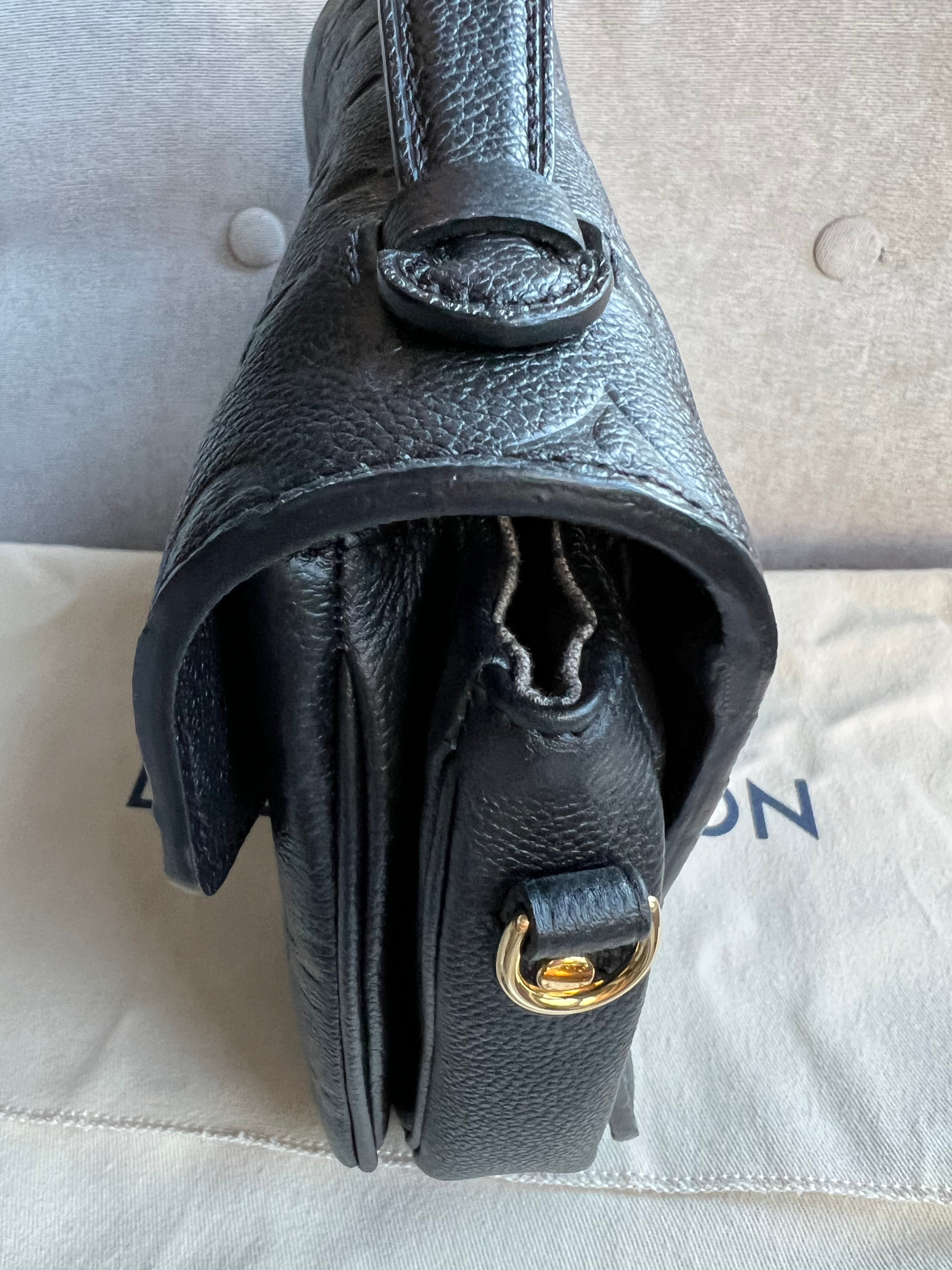 Louis Vuitton Pochette Metis Black Empreinte (RRP £2,110)