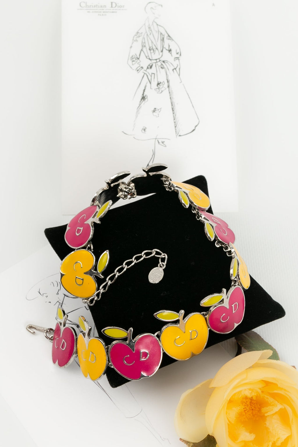 Collier court ÃƒÆ’Ã‚Â©maillÃƒÆ’Ã‚Â© Dior