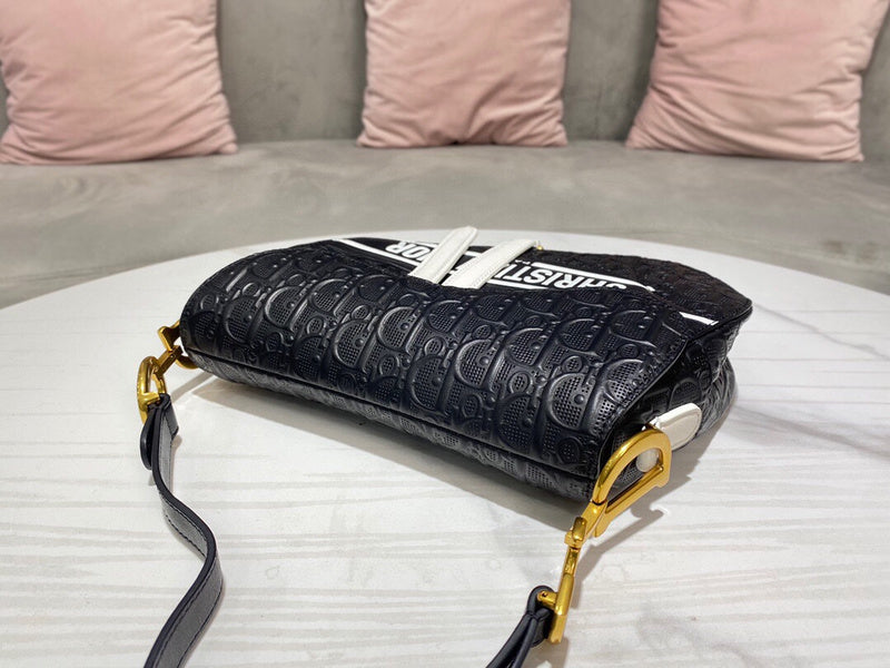 ELE - Dir Bags - 1509