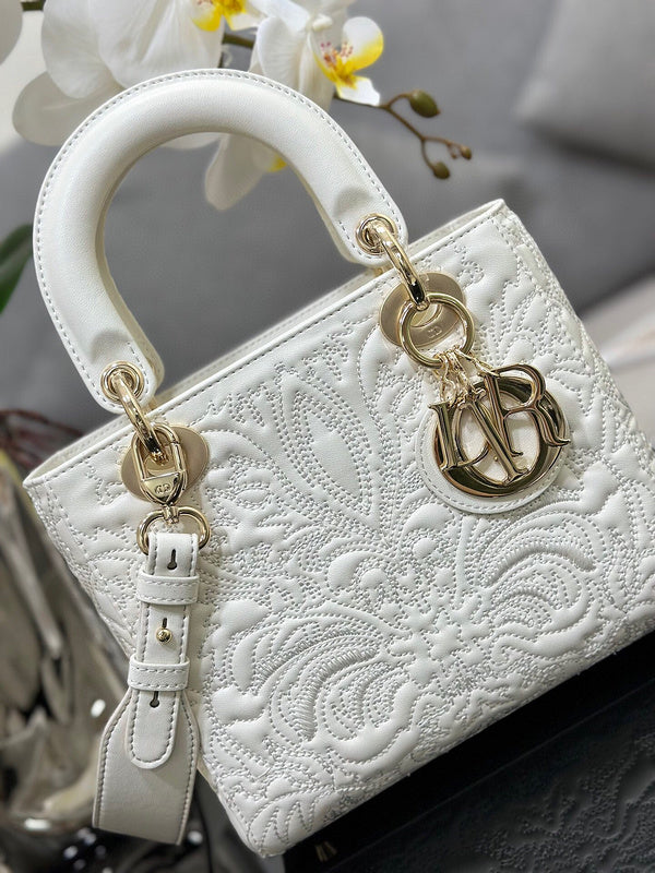 ELE - Dir Bags - 1206