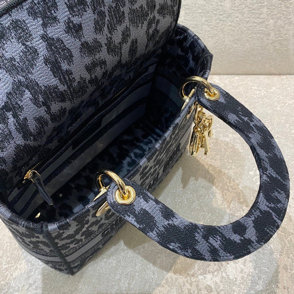 GLAMI MeGLAMIum Lady D-Lite Bag Blue and Black Mizza Embroidery, Blue and Black Handbags, Crossbody Bags, 24cm CD M0565ORGLAMI_M962