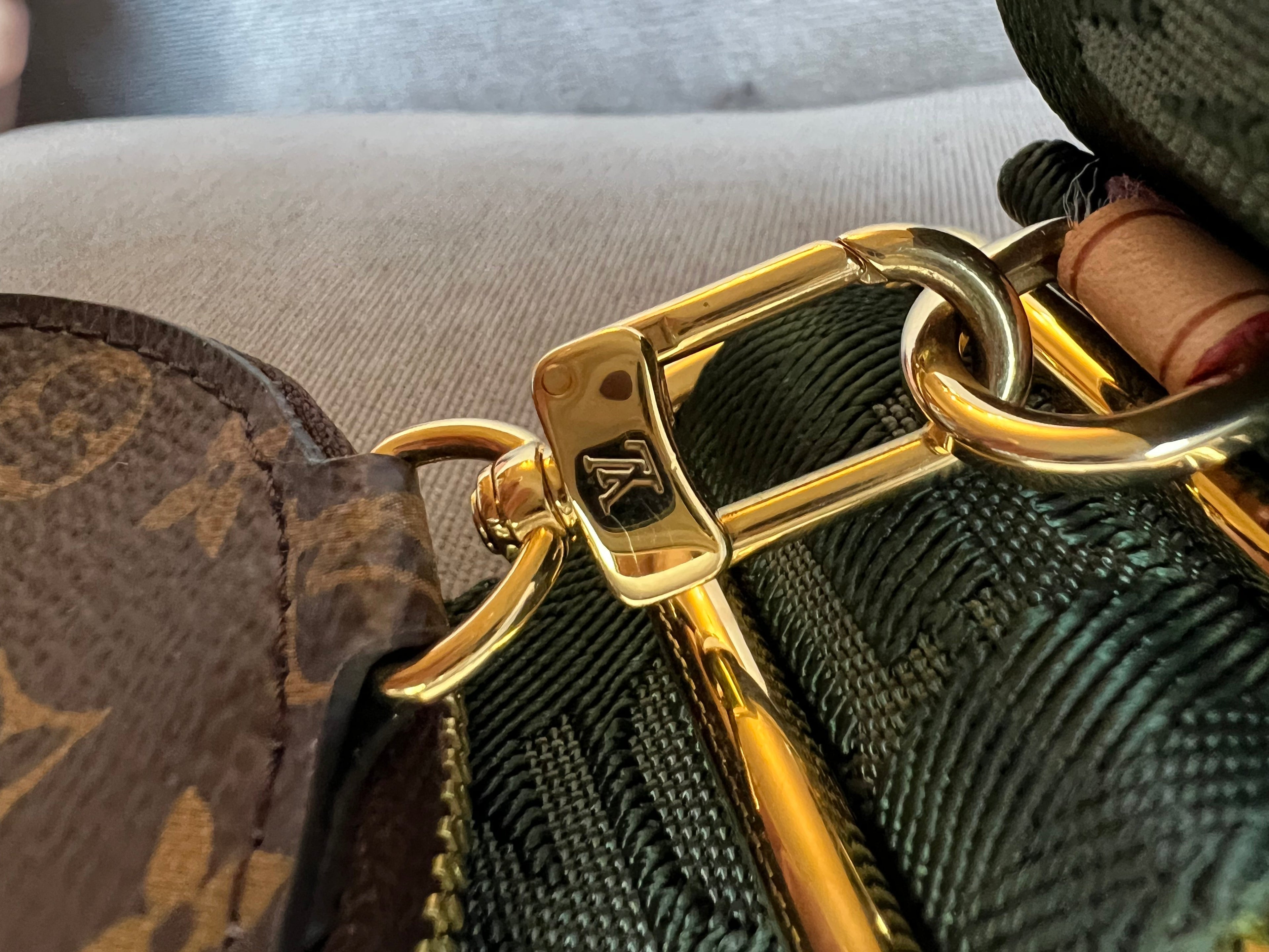 Louis Vuitton Multi Pochette Accessoires Khaki (RRP £1970)