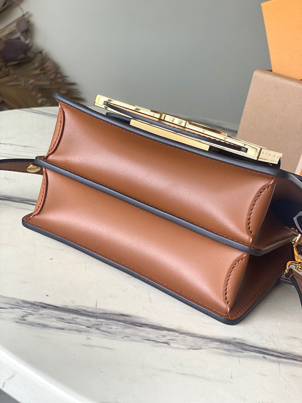 Fashion Lu-Vi bags - 3996