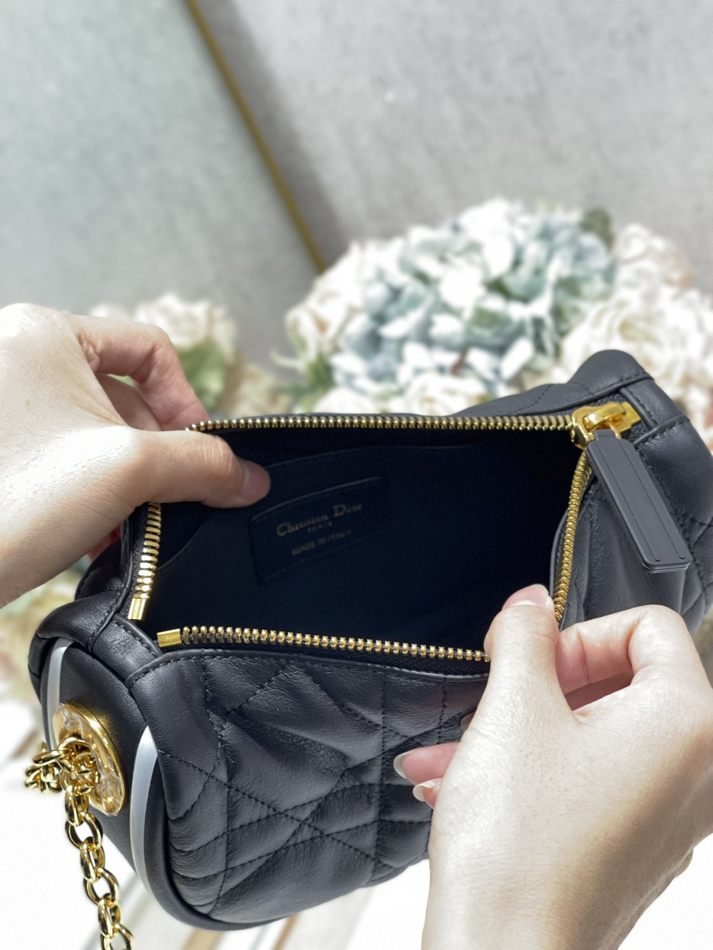 GLAMI Small Vibe Hobo Bag Black Cannage, Black Handbags, Crossbody Bags, 20cm CD M7200ONOA_M911