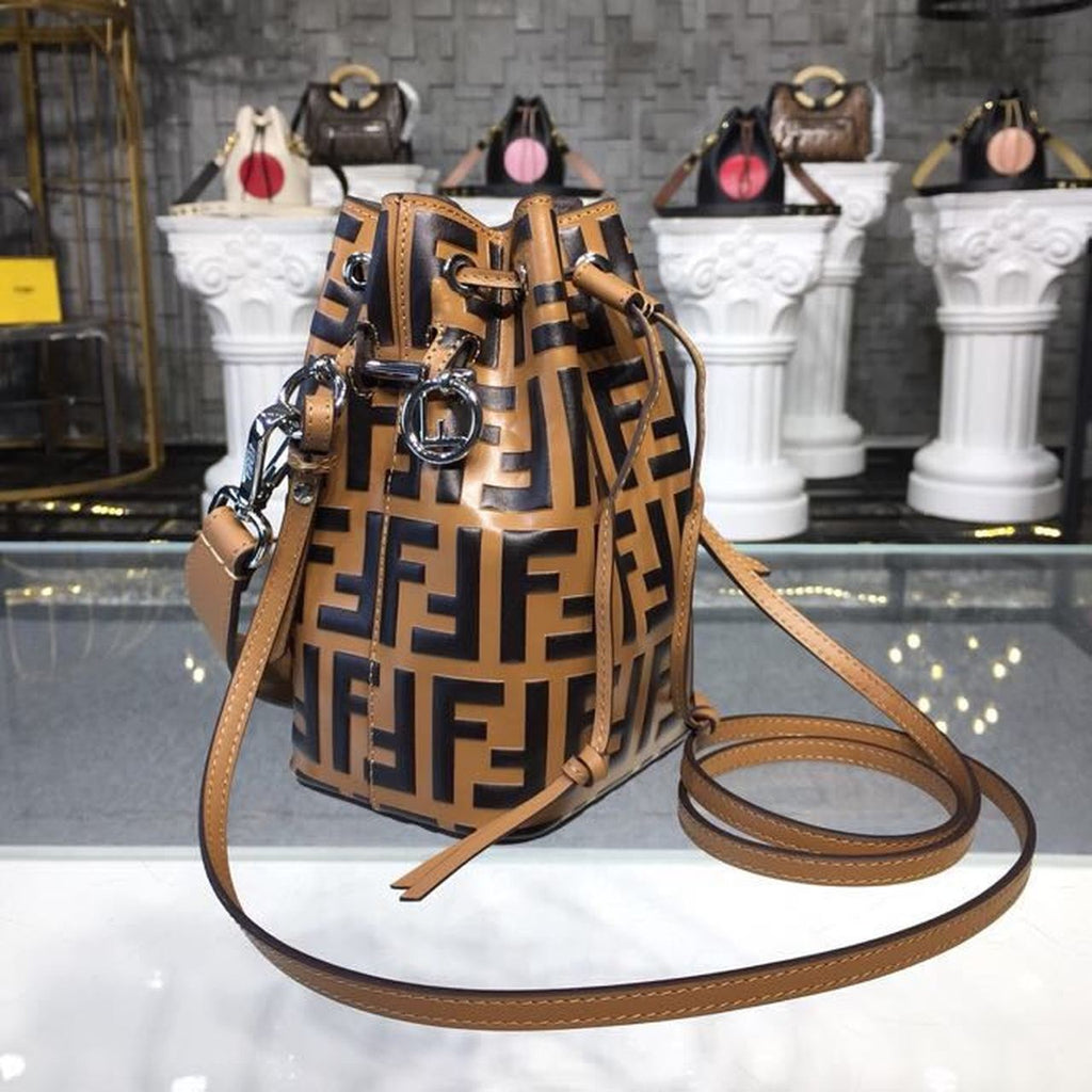 FI Mon Tresor Bucket Bag Brown/Black For Women, Handbags, Shoulder And Crossbody Bags 7in/18cm FF 8BS010A659F13VK