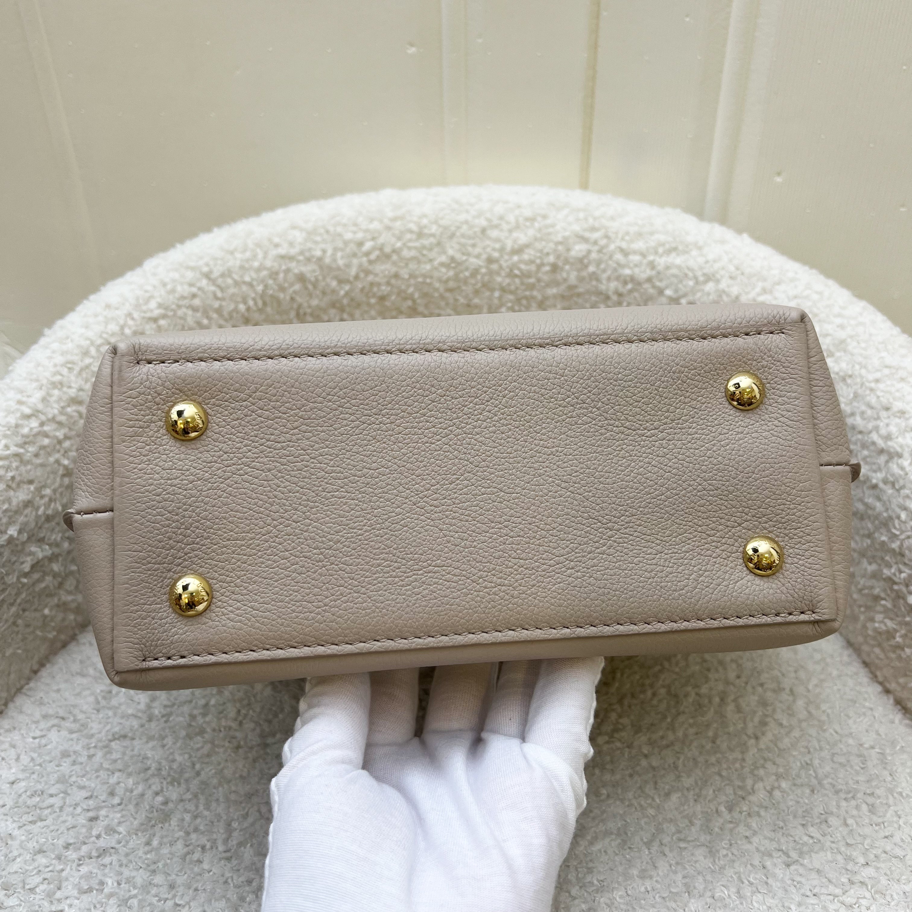 Lv Lockme Ever Mini in Greige Grained Calfkin and LGHW