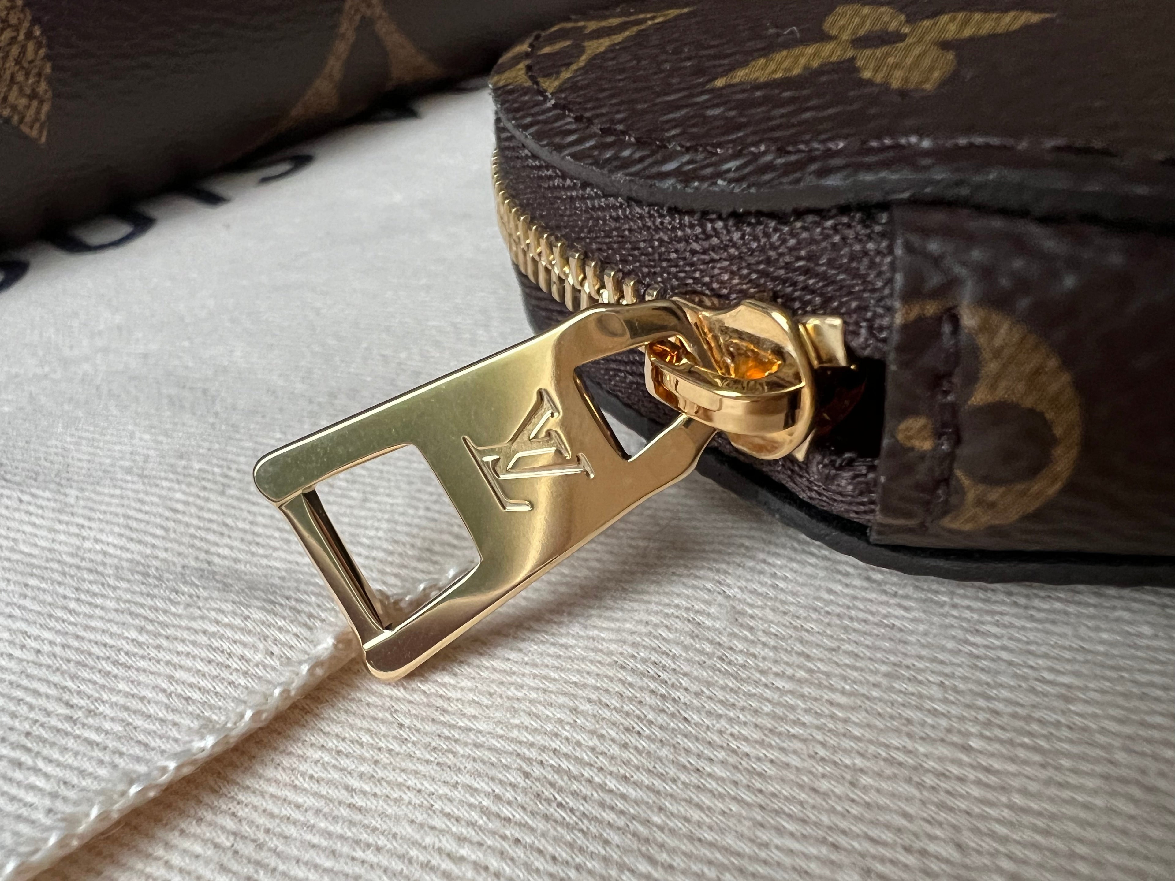 Louis Vuitton On the Go East West Tote Bag Monogram (RRP £2,150)