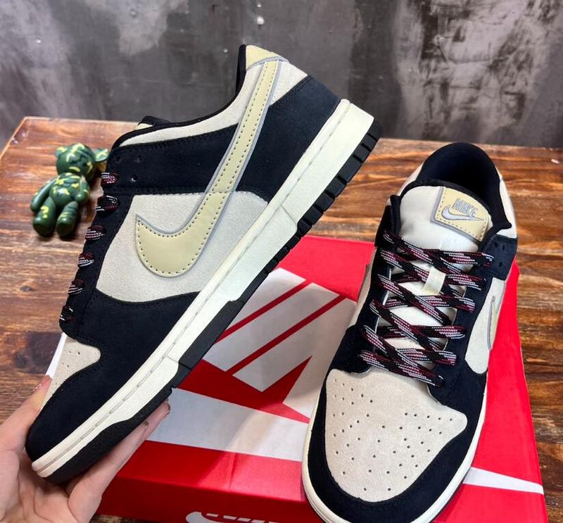 SAMC - NKE Shoes - 656