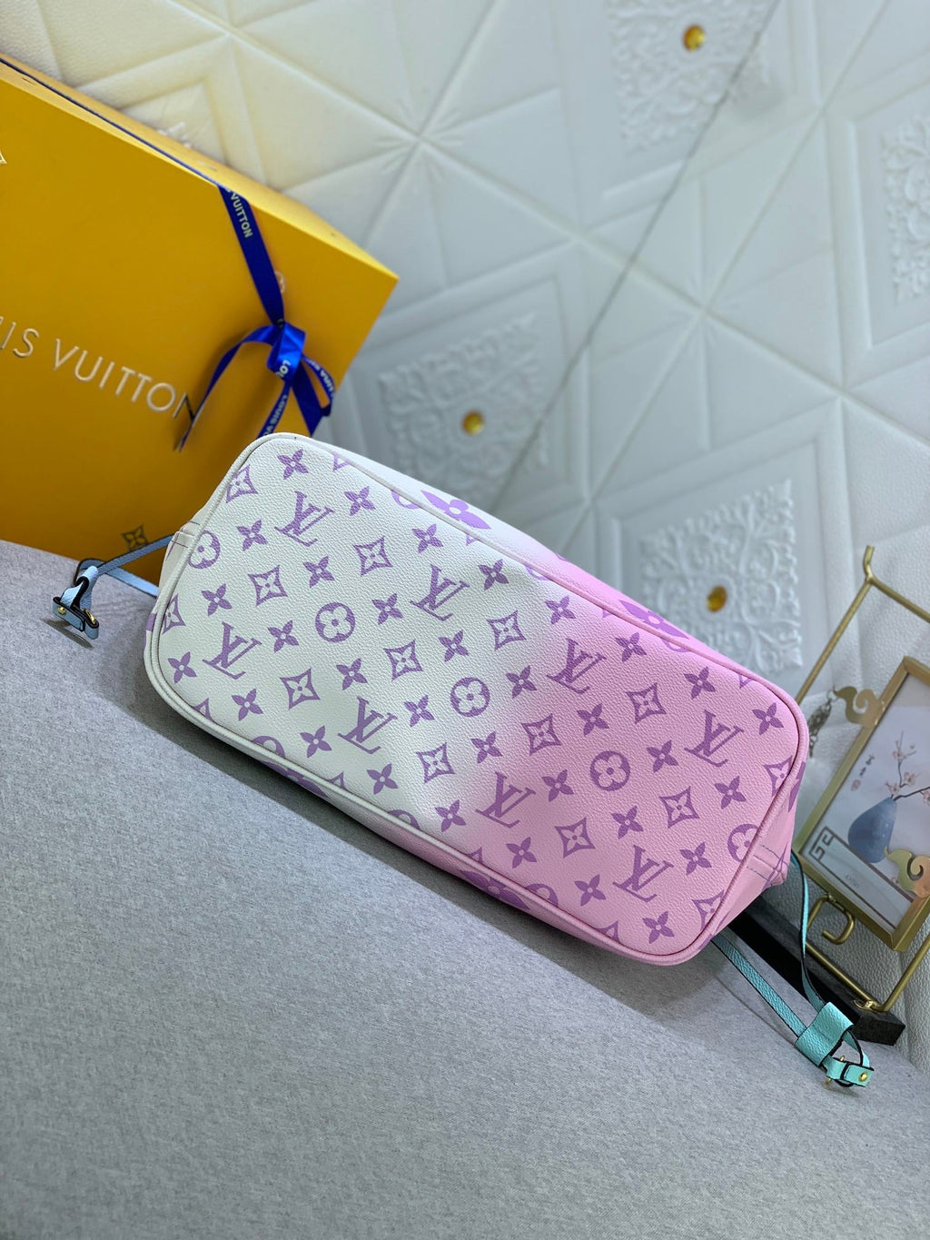 EN - New Bag LUV 651